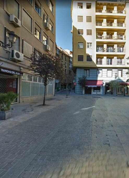 Un Elegante Piso Para Descubrir Madryt Zewnętrze zdjęcie