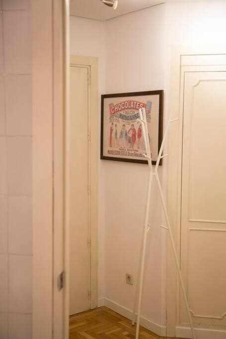Un Elegante Piso Para Descubrir Madryt Zewnętrze zdjęcie