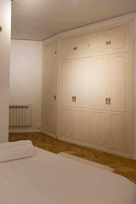 Un Elegante Piso Para Descubrir Madryt Zewnętrze zdjęcie